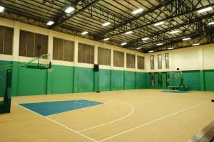 Tennis at/o squash facilities sa PICO DE LORO Nearest to Pool JACANA Studio Units by SEE Condominiums o sa malapit