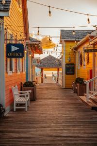 Imagen de la galería de Valentines Resort & Marina, en Harbour Island