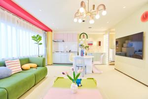 Posezení v ubytování 寅ホテル 御徒町 TORA HOTEL Okachimachi