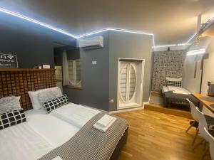 Postel nebo postele na pokoji v ubytování Walk Inn Váci 78 + 37 fotografií