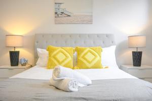 Billede fra billedgalleriet på Collaroy 3Br Beach Home with Large Pool Ground Floor i Collaroy