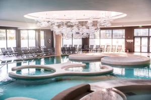 Sundlaugin á HABAKUK Wellness & Event Hotel eða í nágrenninu