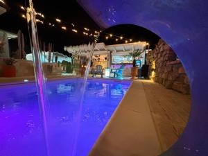 Bazén v ubytování Villa Irma guest house nebo v jeho okolí