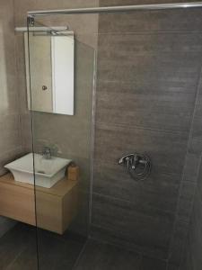 Koupelna v ubytování Comfortable Apartment Close to the Airport