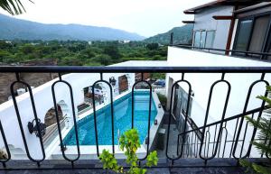 Πισίνα στο ή κοντά στο Artisav House-A Luxury Boutique Stay
