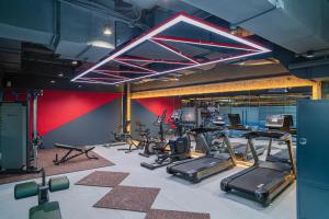 Fitness centrum a/nebo fitness zařízení v ubytování Shanghai T Plus Hotel Residence + 37 fotografií