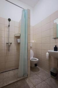 Kúpeľňa v ubytovaní East Station DeLuxe