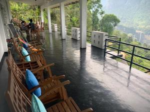 Balkón nebo terasa v ubytování Camellia Mountain Villa