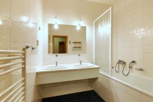 Koupelna v ubytování Hotel Stara Skola