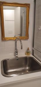 Bilik mandi di Private room, Tomasjord - Tromsø +17 gambar