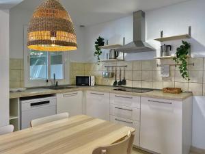 Kuchyňa alebo kuchynka v ubytovaní Casita Playa Castillo "Vivienda 5"