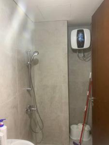 Et badeværelse på COMFORTSTAY-Pollux Mall Batam Center TOWER B #3902
