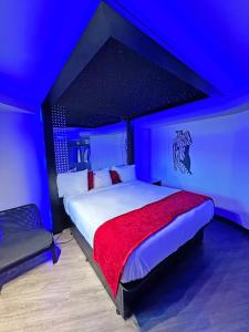 Imperial Suites, Adults Only客房内的一张或多张床位