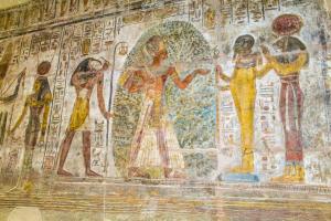 Hosté ubytování Mövenpick Royal Lily Nile Cruise, Every Monday Four Nights From Luxor, Every Friday Three Nights From Aswan - Including Excursions & Sightseeing