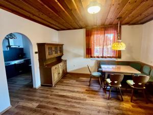 Posedenie v ubytovaní Ferienhaus Rabl