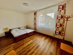 Posteľ alebo postele v izbe v ubytovaní Ferienhaus Rabl