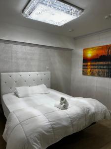 Postel nebo postele na pokoji v ubytování HOTEL AVIACIOn
