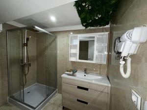 Koupelna v ubytování HOTEL AVIACIOn