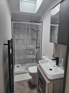 Bilik mandi di Mawgan Pads Padstow +14 gambar