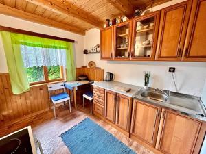 Køkken eller tekøkken på Chata Turovka