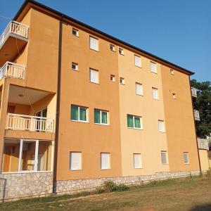 Budova, kde se penzion nachází