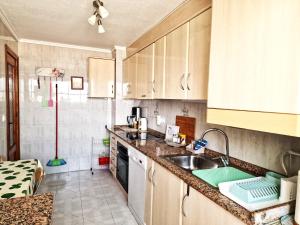 Kuchyň nebo kuchyňský kout v ubytování Apartamento Berry Playa Naufragos