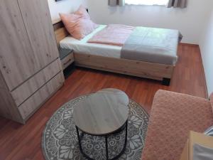Uma cama ou camas num quarto em Apartment Fasching