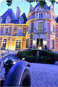 Photo de la galerie de l'établissement Le Château des Rêves de la Ferté Fresnel, à La Ferté-Fresnel