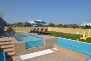 Πισίνα στο ή κοντά στο Paraga Luxury Villa