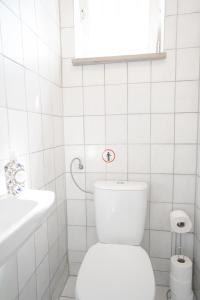 Bilik mandi di HomeTonight Workers Home - Apartment in Veitsbronn