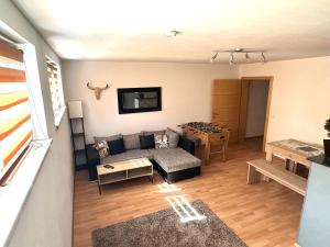 TV a/nebo společenská místnost v ubytování Kleine Wohnung im Mölltal