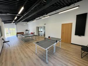 Stolní tenis v ubytování Kompleks Wypoczynkowy Graniczny nebo okolí