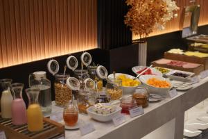 Makanan di atau berdekatan hotel