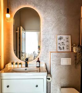 Ảnh trong thư viện ảnh của Apartments in Historic Center, Quiet Area, AC ở Sibiu