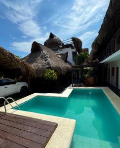 Hostal Nibuni Palomino内部或周边的泳池