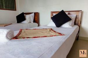 Fotografie z fotogalerie ubytování Emel's Retreat v destinaci Dikbodda + 112 fotografií