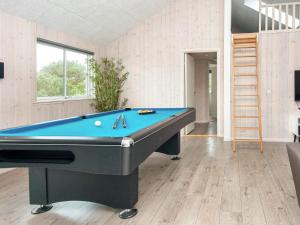 Biliár nebo kulečník v ubytování Luxury Retreat by Hvidbjerg Beach - By Traum Ferienwohnungen