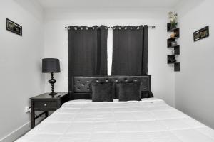 Gallery image of Cozy 3 Bedroom Townhouse in the Heart of Houston in Houston