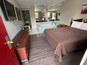 Gallery image of 6267 Persepolis Inn in Niagara Falls