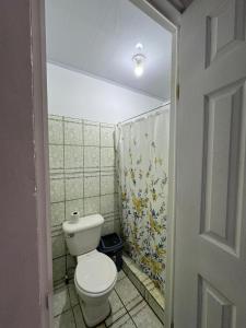 Koupelna v ubytování Hostel Córa Chía