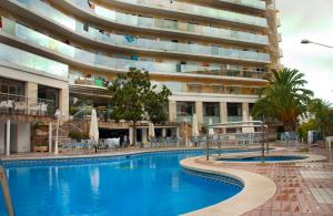 The swimming pool at or close to Hotel Esplai