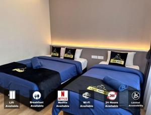 Postel nebo postele na pokoji v ubytování Hotel Lavie at Centrum