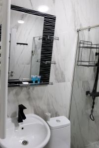Gladzor Hotel的一间浴室
