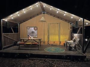 Zdjęcie z galerii obiektu Camping de Pujol - Glamping - Argeles sur Mer - Velvet - 4P w Argelès-sur-Mer +15 zdjęć