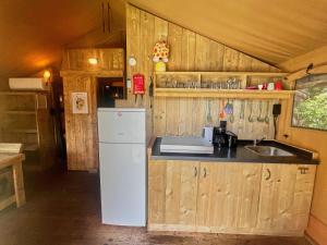 Zdjęcie z galerii obiektu Camping de Pujol - Glamping - Argeles sur Mer - Velvet - 4P w Argelès-sur-Mer