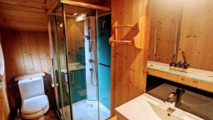 Koupelna v ubytování Cabanes et Lodges du Belvedere