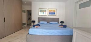 Voodi või voodid majutusasutuse Private Terrace-Sea Views amd Valley Views-Sleep 6 by QuickTrips toas