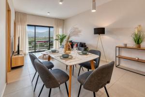TV a/nebo společenská místnost v ubytování Minissy luxury Serviced Apartment