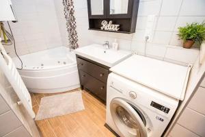 Big flat in heart of Budapest with AC 1065 Budapest, Lázár utca 7 kép - 2