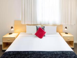 Mantra Castle Hill Sydney, an Accor Hotel客房内的一张或多张床位